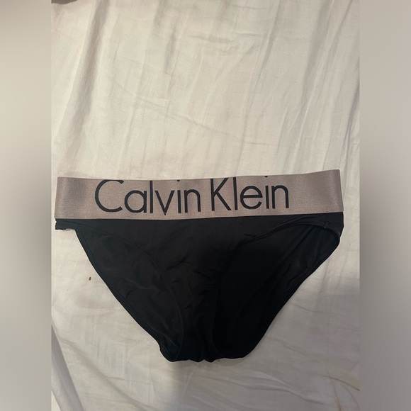 Underwear - Picture 2 of 2